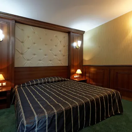 Elpida  Golden Sands